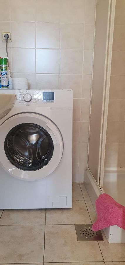 Apartmani Sonia Njivice Buitenkant foto