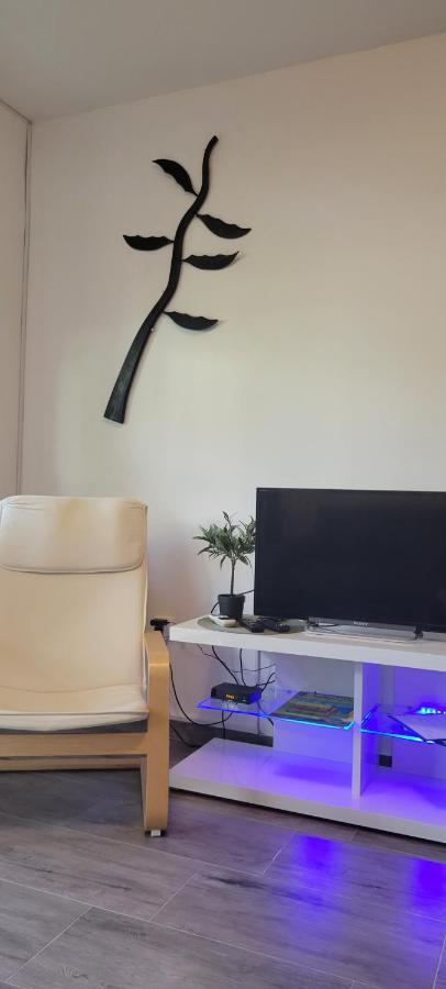 Apartmani Sonia Njivice Buitenkant foto