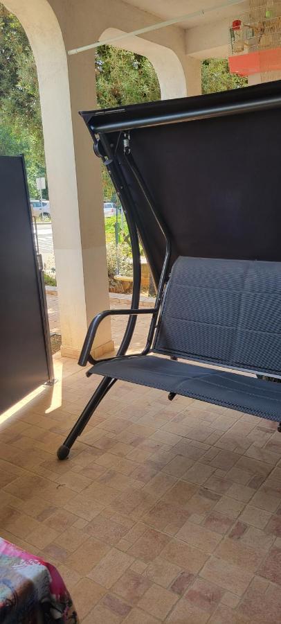 Apartmani Sonia Njivice Buitenkant foto