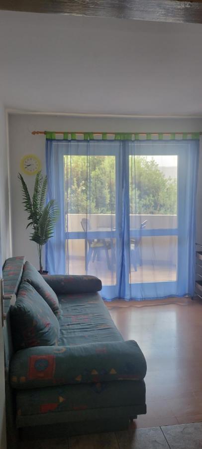 Apartmani Sonia Njivice Buitenkant foto