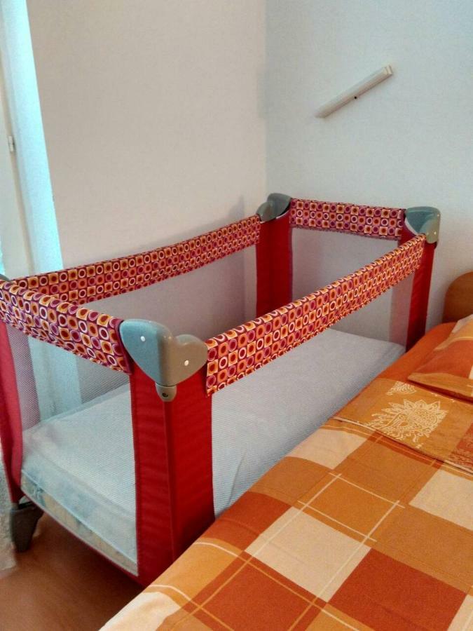 Apartmani Sonia Njivice Buitenkant foto