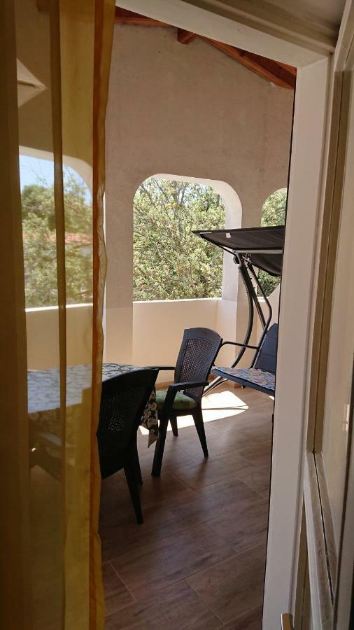 Apartmani Sonia Njivice Buitenkant foto